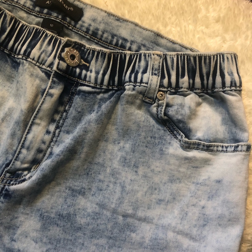 Ashley Stewart Light Wash Blue Boyfriend Jeans